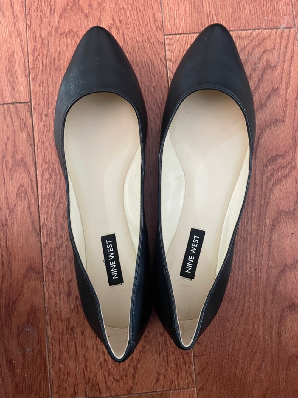 Nine West Black Pointed Toe Ballet Flats